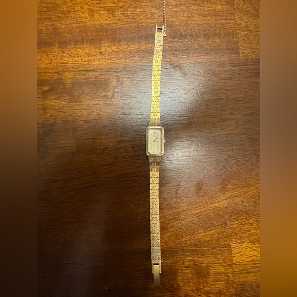 Seiko Gold & Diamond Rectangular Watch - Picture 3 of 7